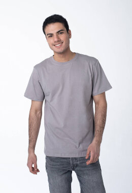 Светло-серая мужская футболка Светло-серая мужская футболка